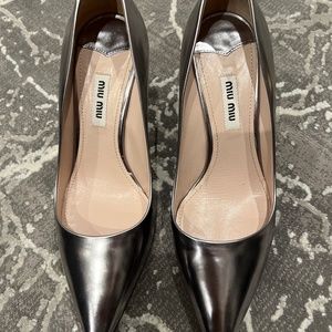 Miu Miu Metallic Silver pointed toe pumps